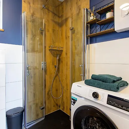 Nyaraló Forrest Bartosze